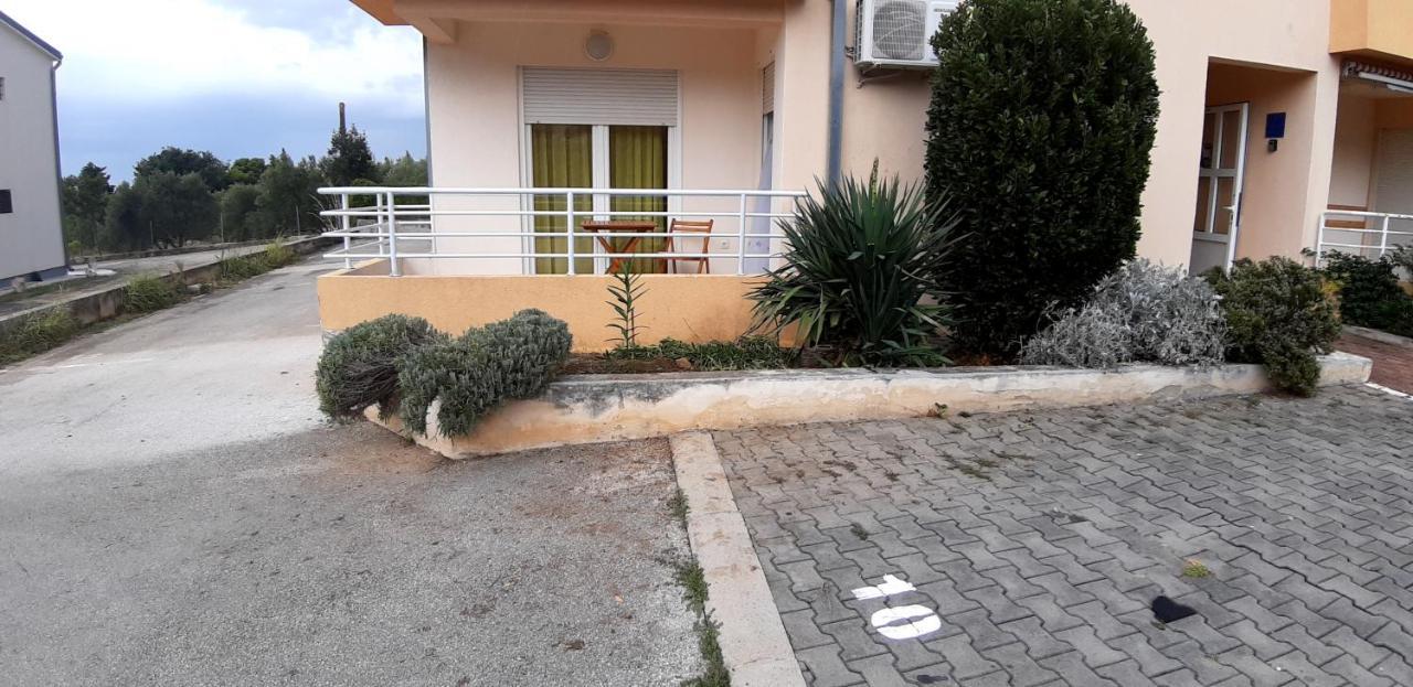 Marina Blue Apartment Starigrad Paklenica Luaran gambar