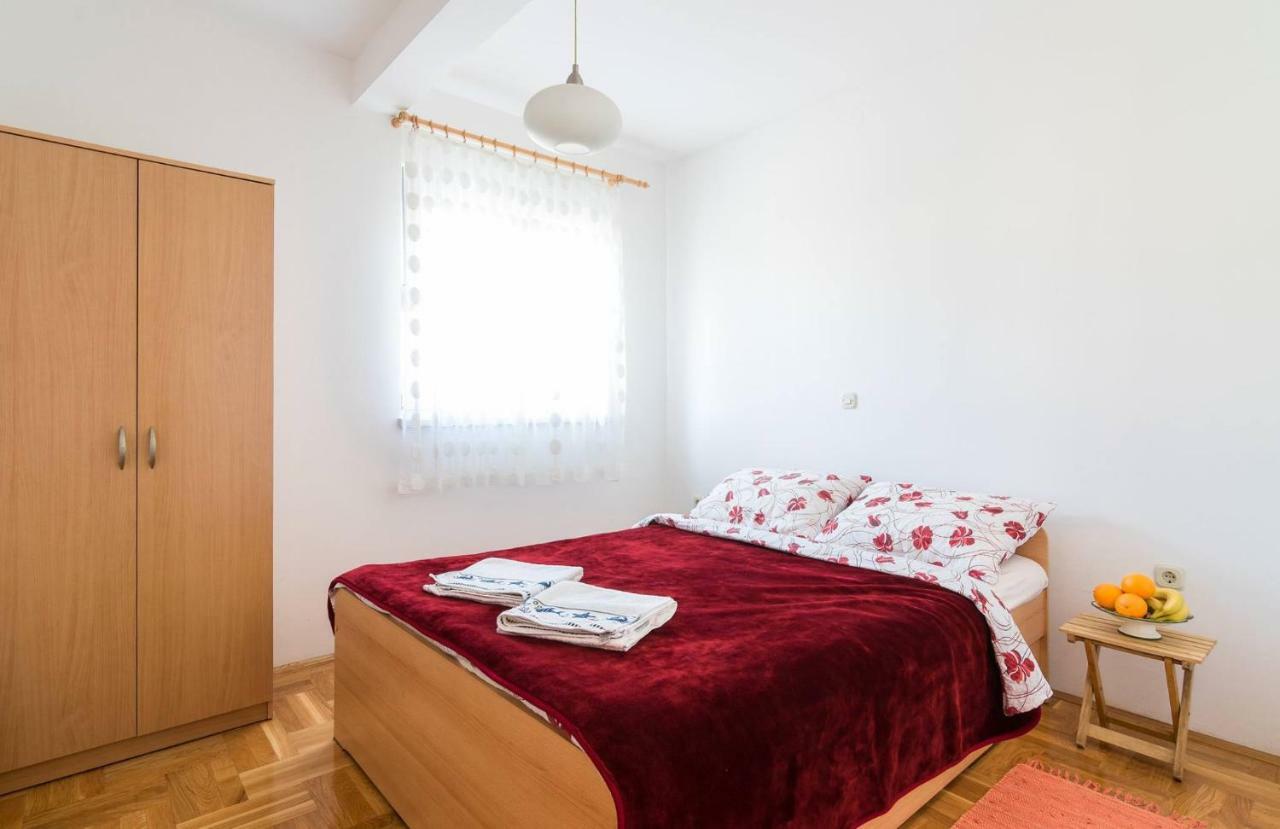 Marina Blue Apartment Starigrad Paklenica Luaran gambar