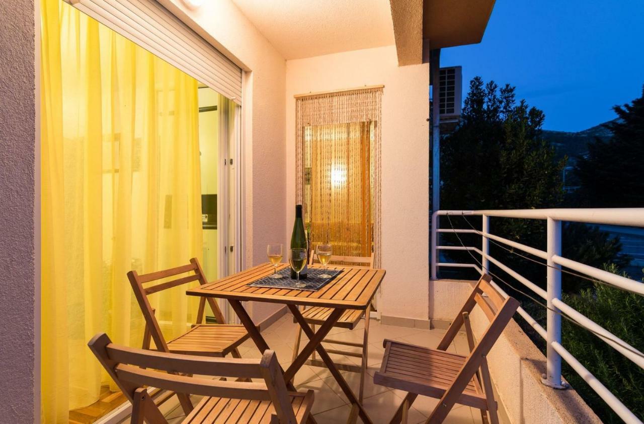 Marina Blue Apartment Starigrad Paklenica Luaran gambar